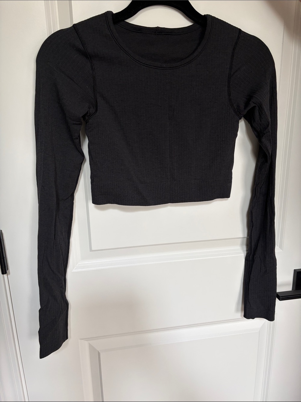 Lululemon Black Long-Sleeve Cropped Ribbed Top